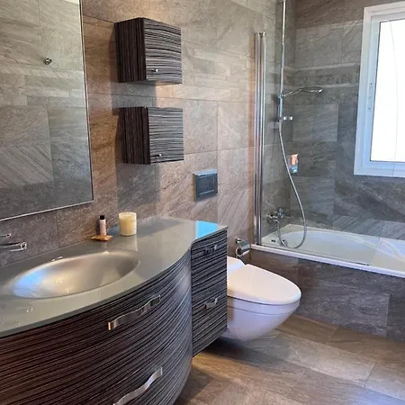 With Private Pool In Quite Place La Caleta أذيخي